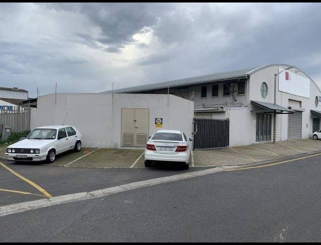 INDUSTRIAL PROPERTY TO RENT IN PAARDEN EILAND